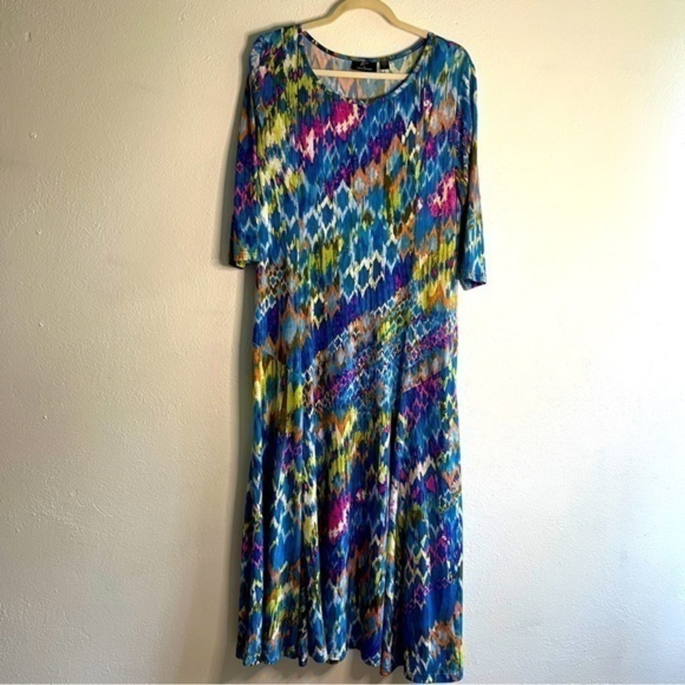 Lennie by Nina Leonard colorful, comfortable 3/4th sleeved dress, Sz L. Preowned